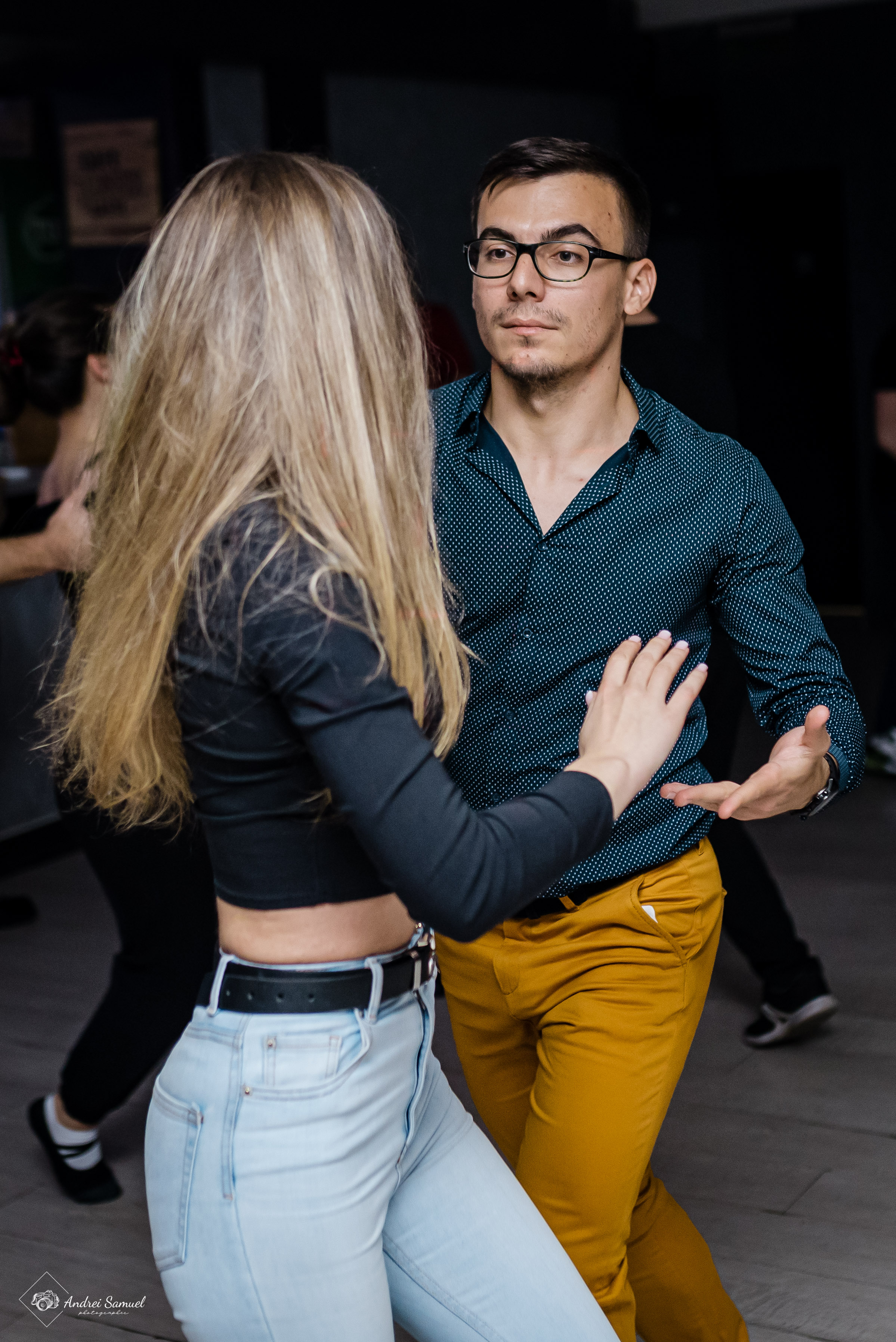 silviu dancing salsa