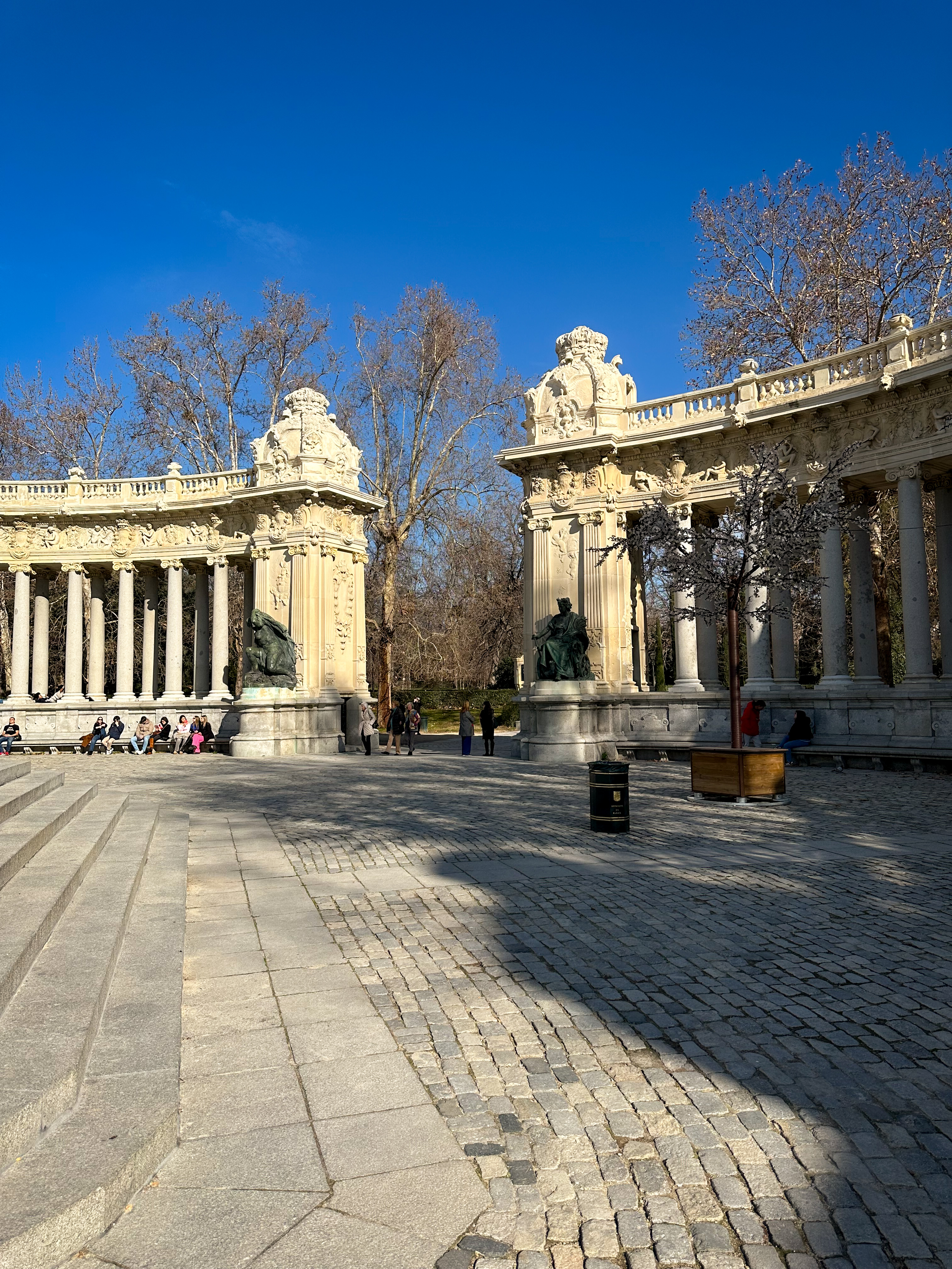 monument of alfonso xii